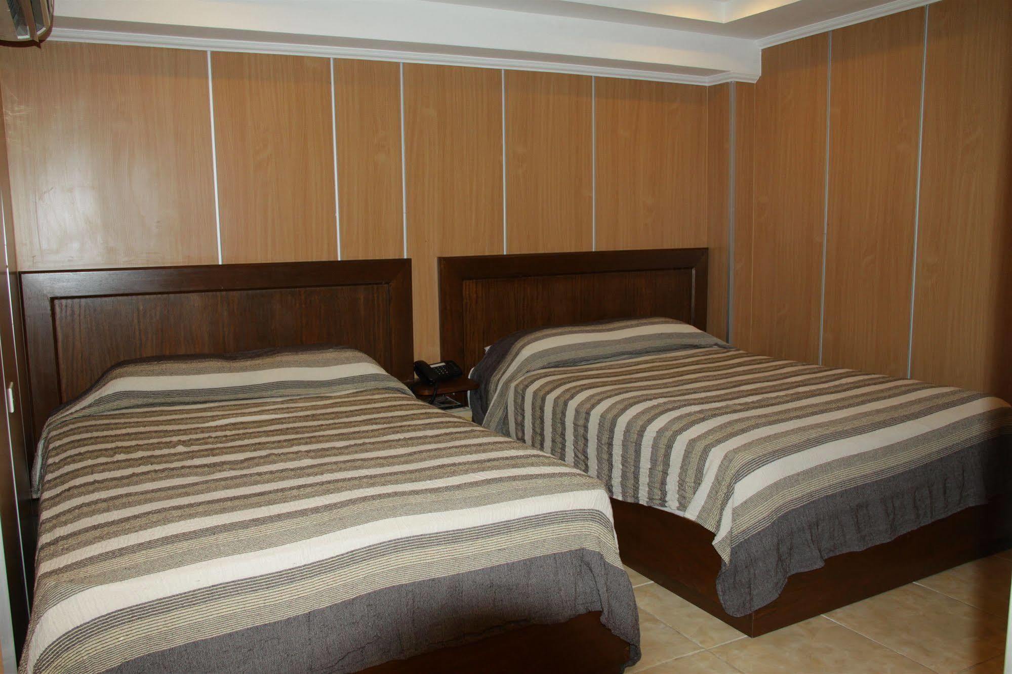 Hotel Roma Plaza Panama City Exterior photo